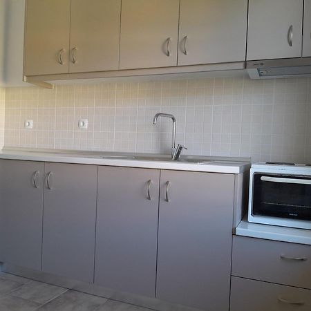 Kostas Apartments ซีดารี ภายนอก รูปภาพ