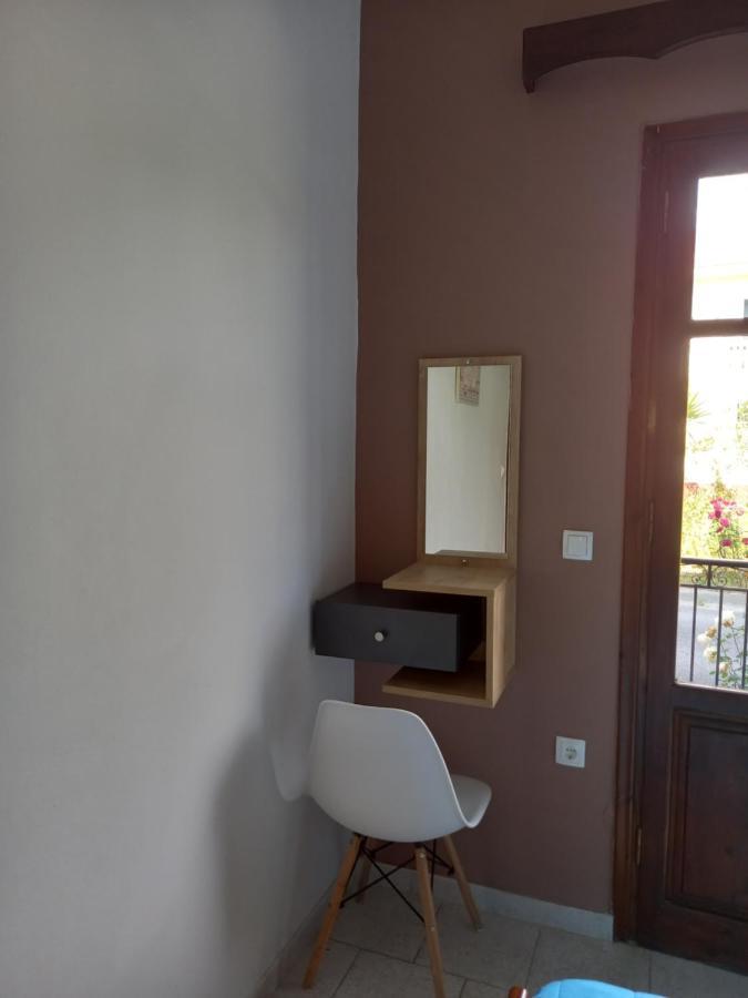 Kostas Apartments ซีดารี ภายนอก รูปภาพ